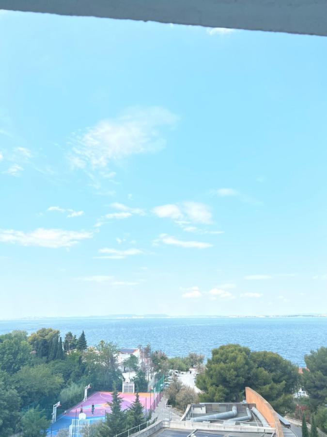 T4 Jolie Vue Avec Jaccuzzi Apartment Vitrolles  Luaran gambar